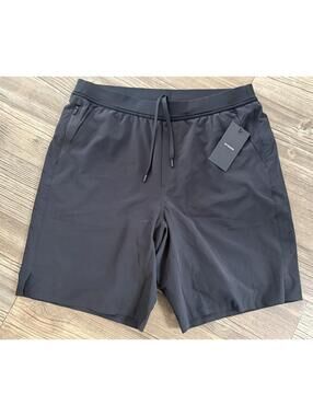 Ten thousand Interval Lined 9in Short Sz L NWT